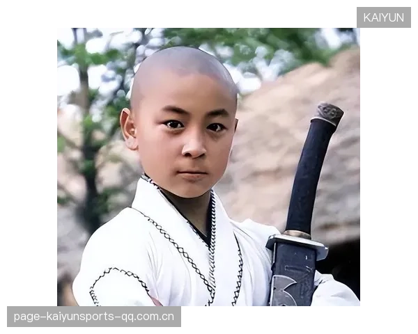 武术新巅峰！少林弟子动作如闪电，网友直呼：这是真武侠